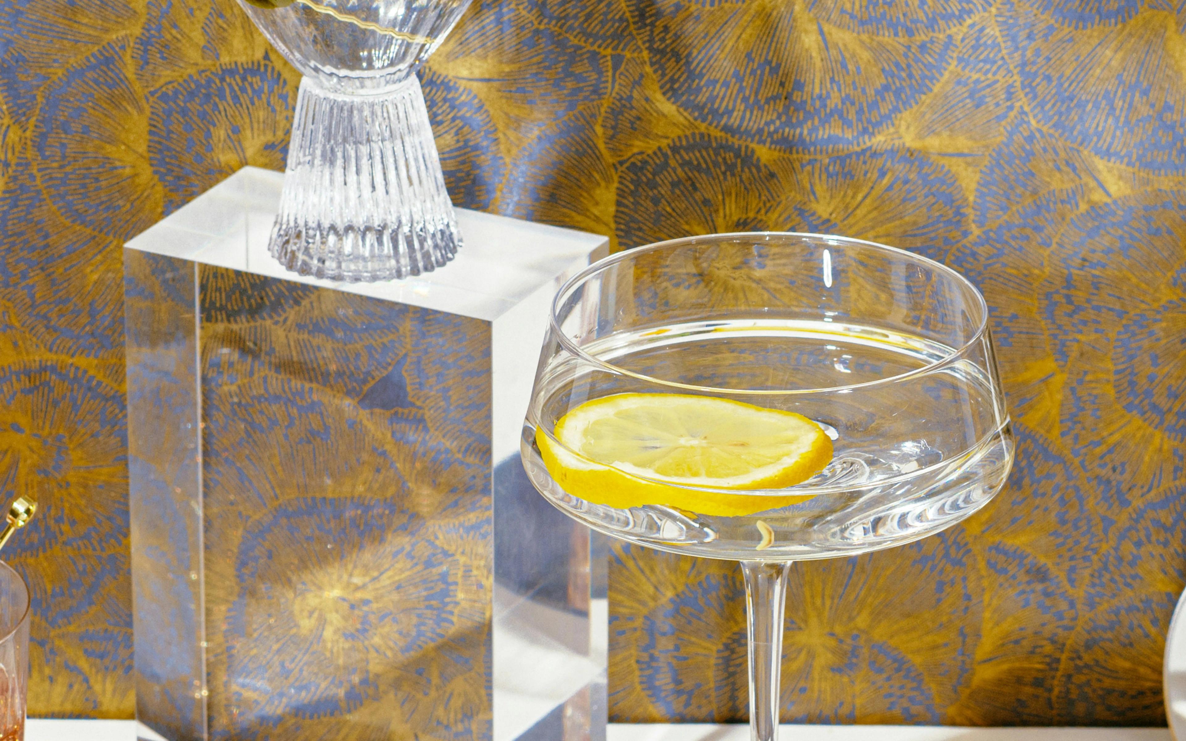lemon-water-glass-aesthetic
